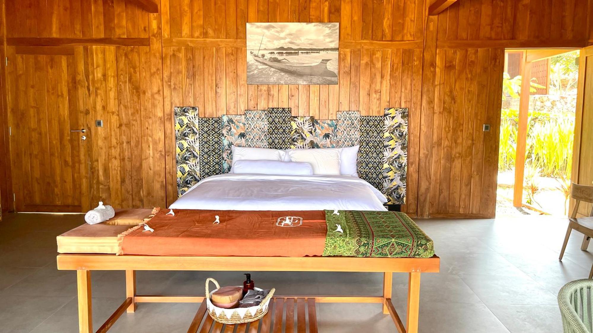 Отель Lobster Bay Lombok Awang Экстерьер фото