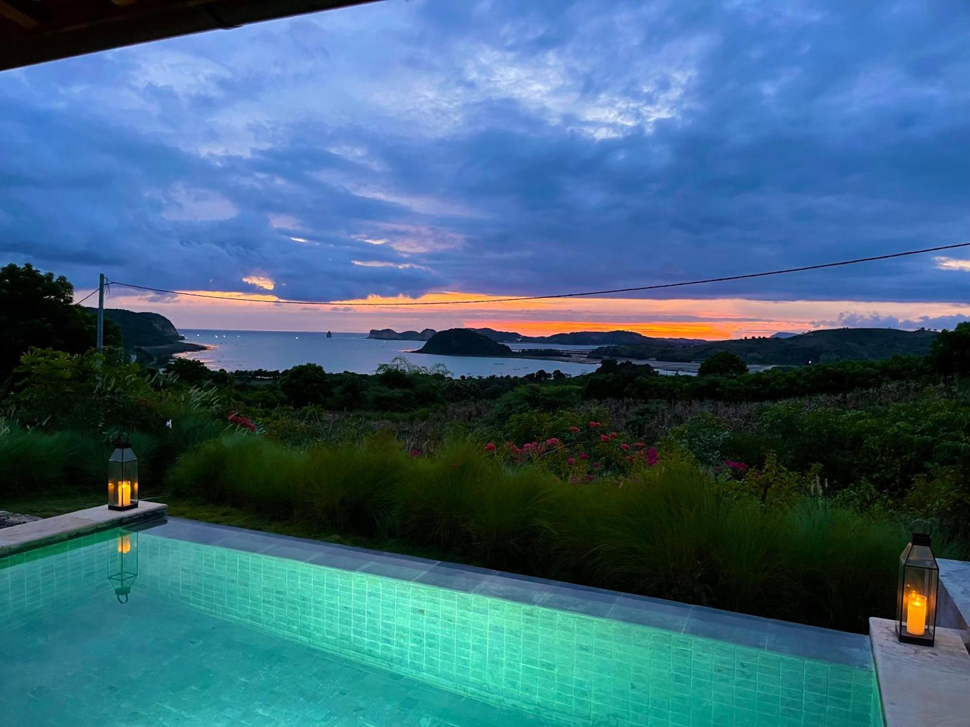 Отель Lobster Bay Lombok Awang Экстерьер фото