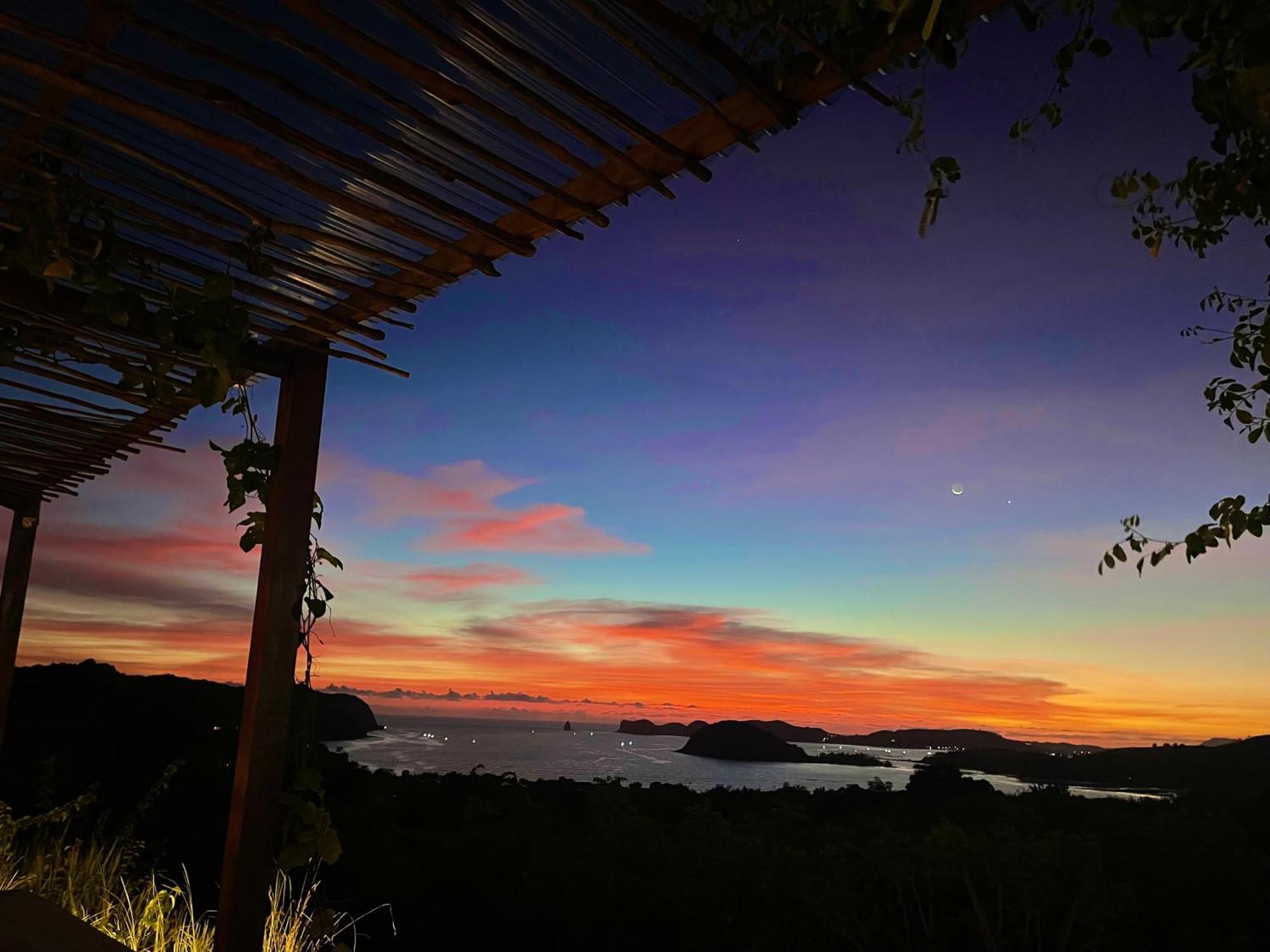 Отель Lobster Bay Lombok Awang Экстерьер фото